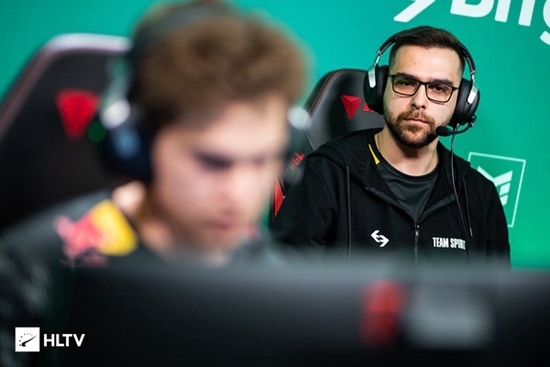 马斯克挑战T1战队 AI技术助力LOL世界冠军之战